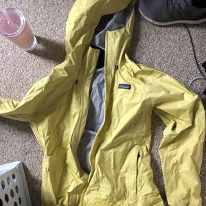 Yellow patagonia raincoat/ rain jacket
